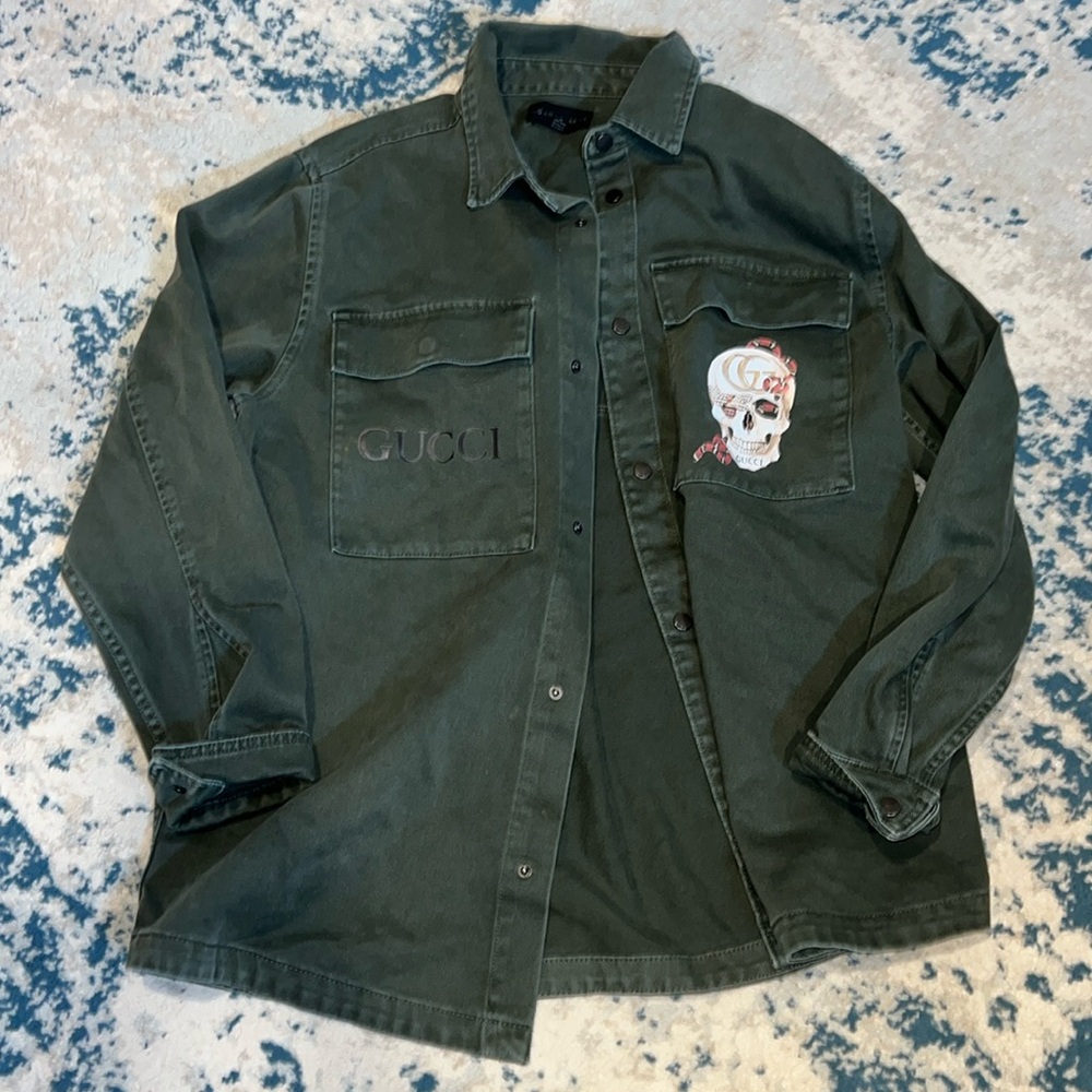 NO BOUNDARIES Gucci denim jacket Size medium oversized